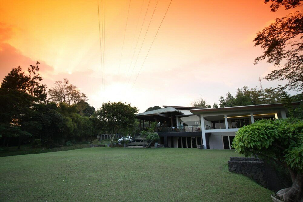 Фото Puri Setiabudhi Residence