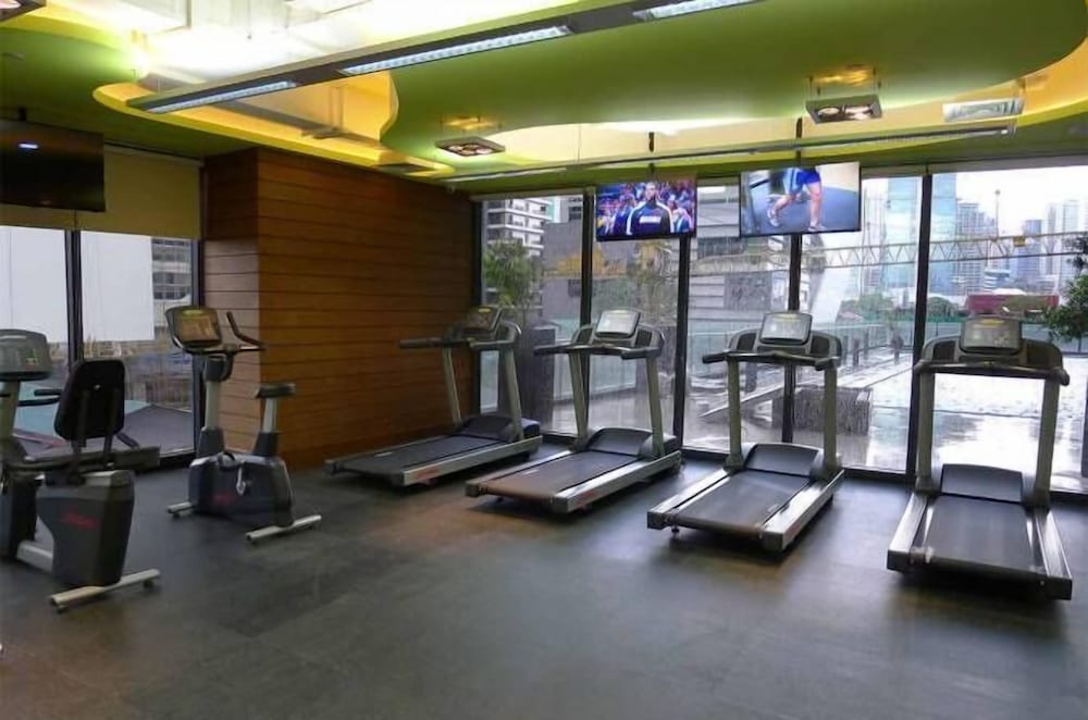 Фото Hi Home At The Knightsbridge Residences