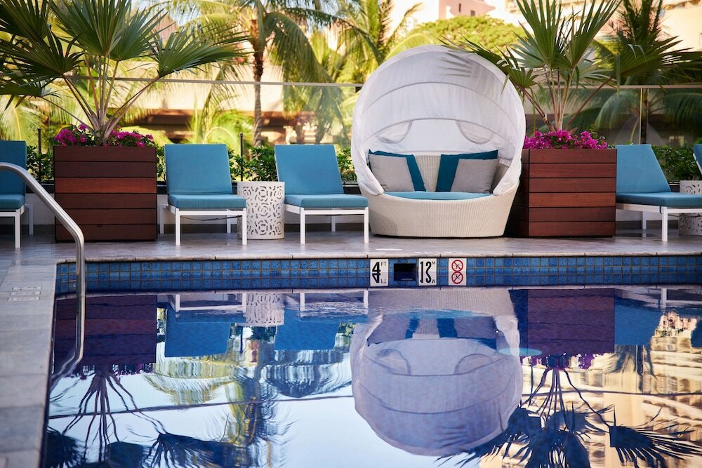 Фото Outrigger Waikiki Beachcomber Hotel