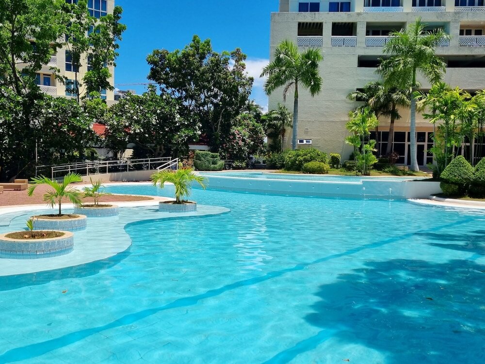 Фото La Mirada Residences