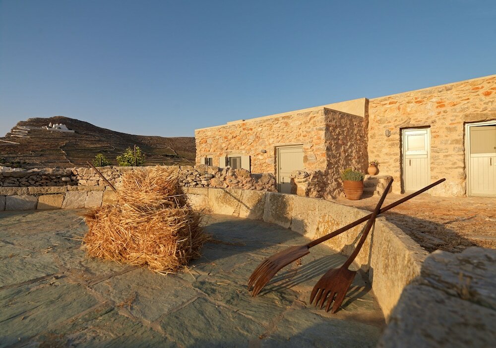 Фото Themonies Luxury Suites