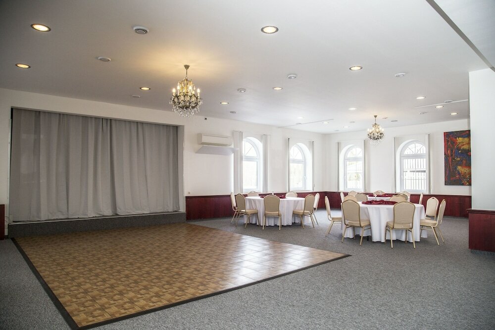 Фото Hotel Galant Lednice