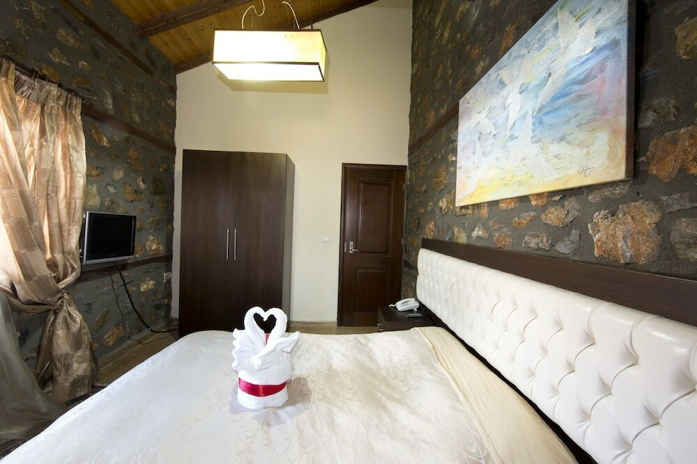 Фото Lithos Hotel & SPA