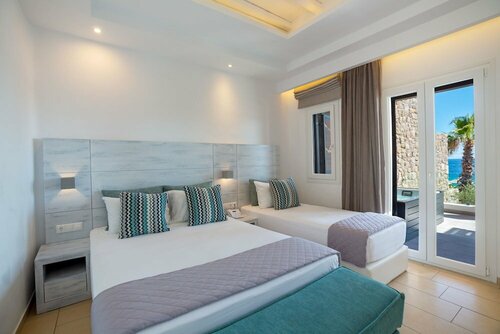 Гостиница Tropicana Hotel, Suites & Villas Mykonos