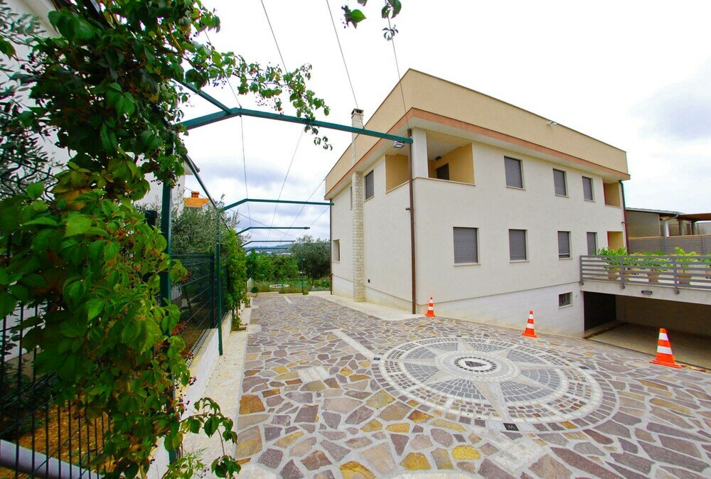 Фото Pula Comfort Apartments