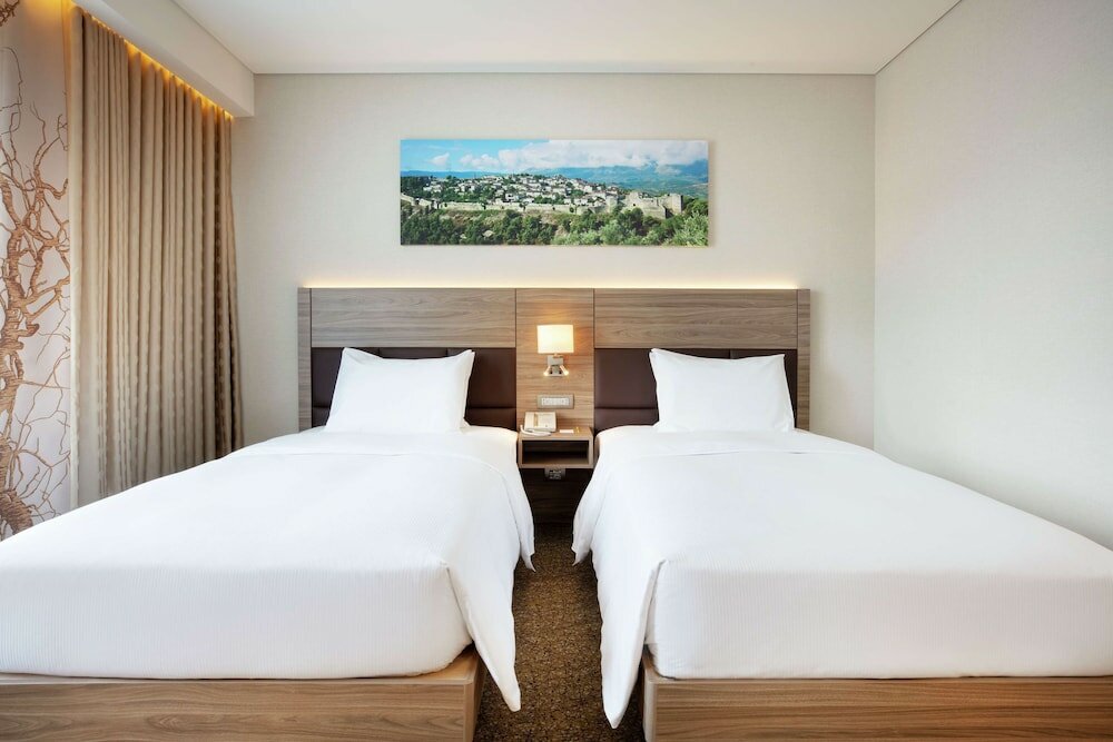 Фото Hilton Garden Inn Tirana