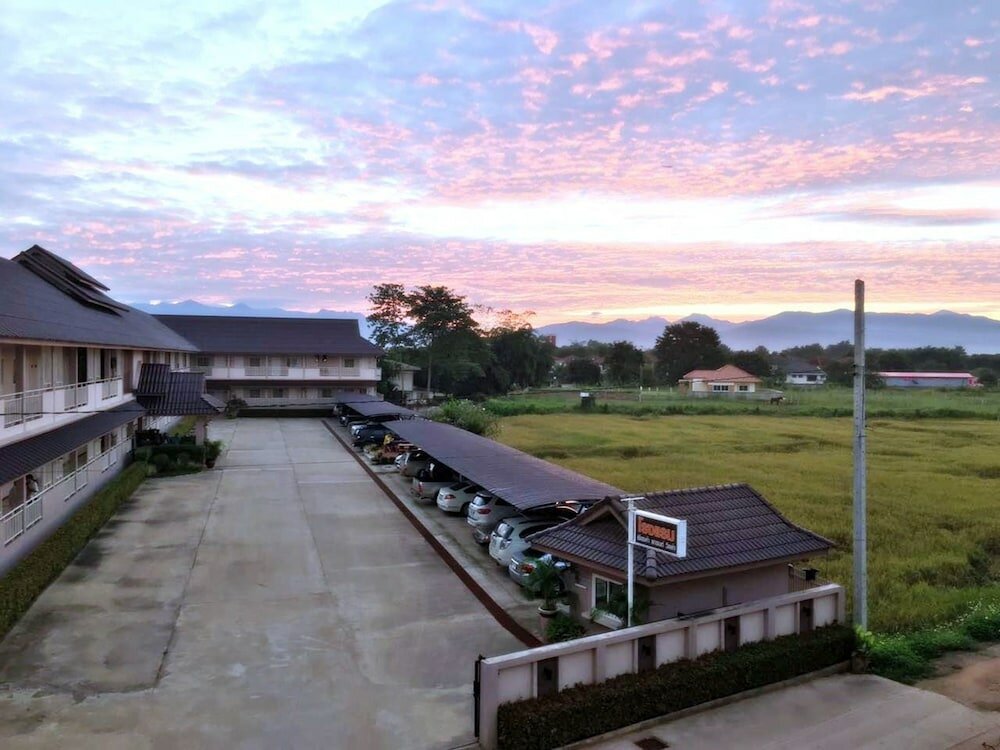 Фото Chiang Kham Grand Villa