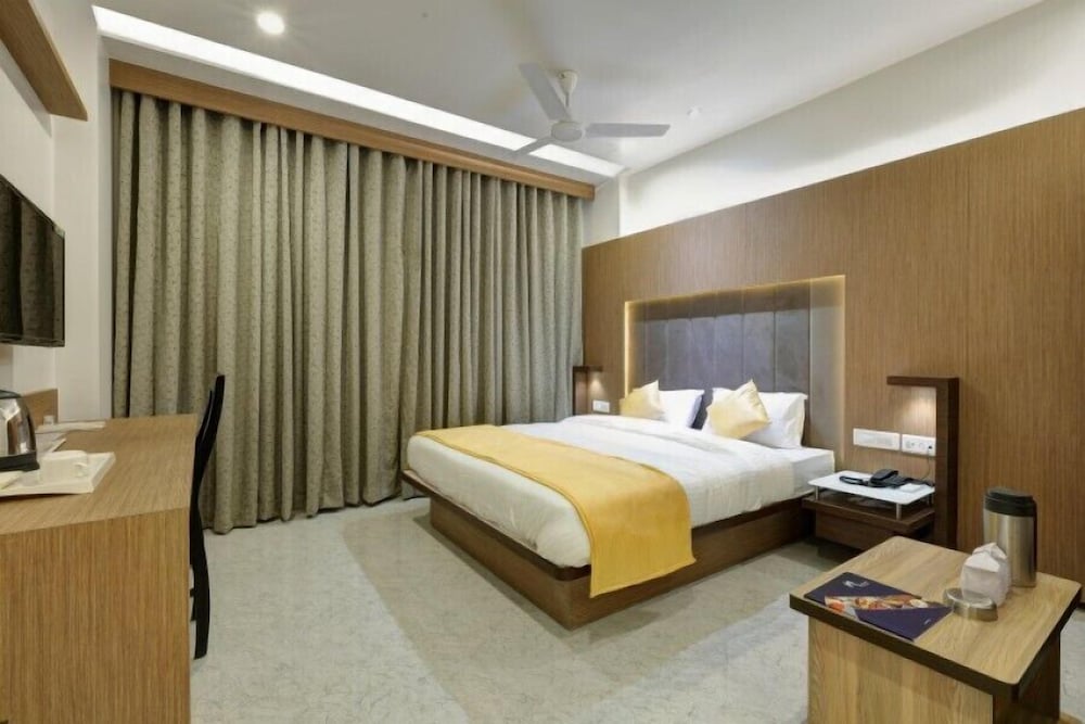 Фото Hotel Luxura