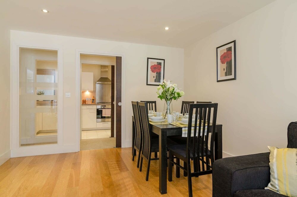 Фото Custom House Square: Cathedral Quarter