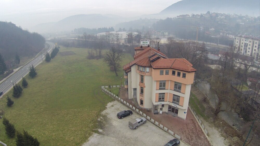 Фото отеля 2