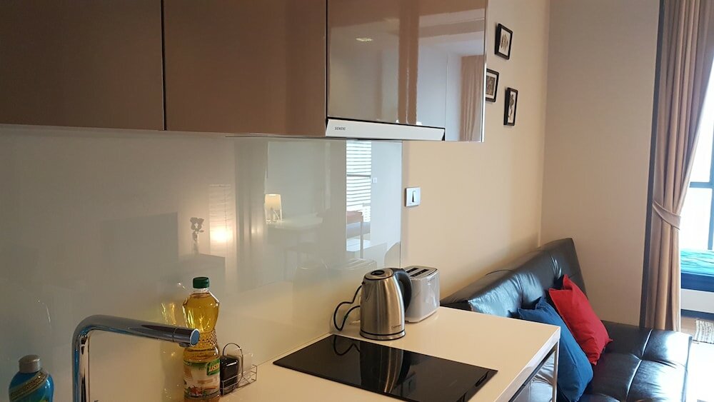 Фото Cozy One Bedroom Condo in Nana Asoke