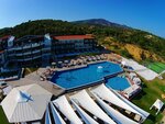 Hotel Blue Dream Palace Tripiti Resort