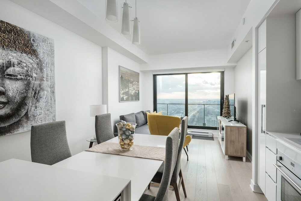 Фото Luxury home in downtown Montreal