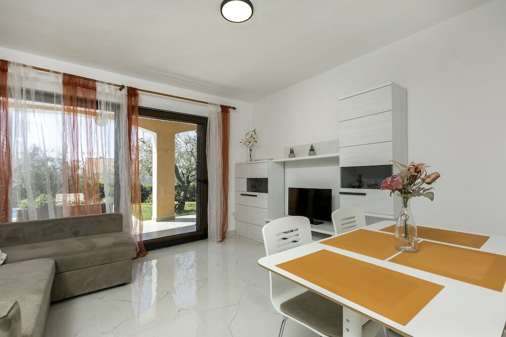 Фото Apartments Maria 821