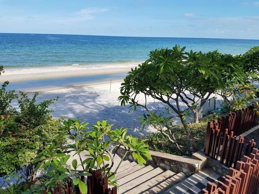 Фото Baan Sanpluem Hua Hin