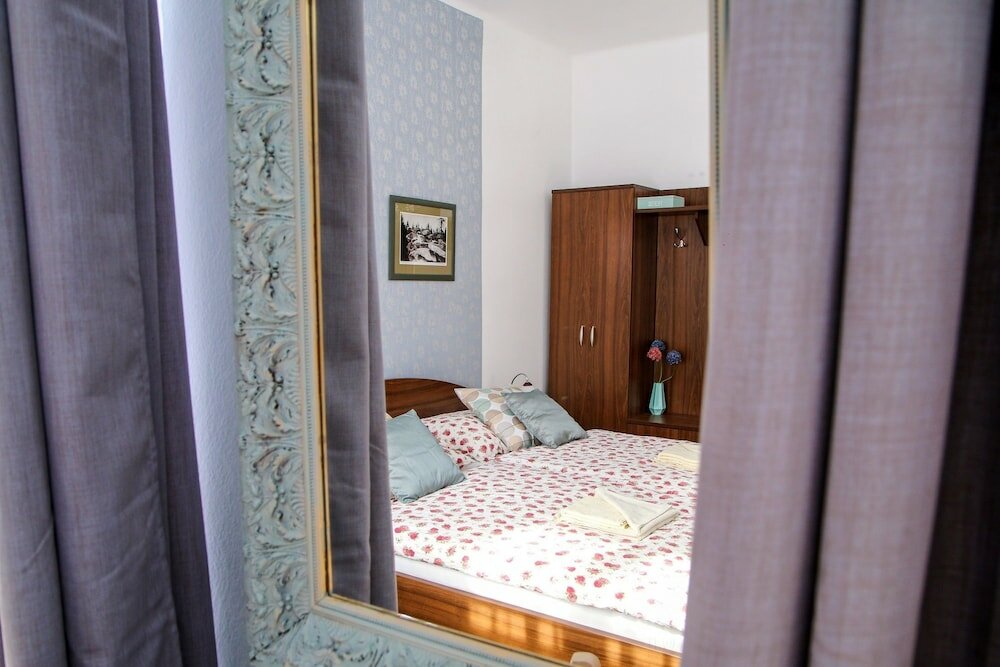 Фото Mini Hotel Abraka