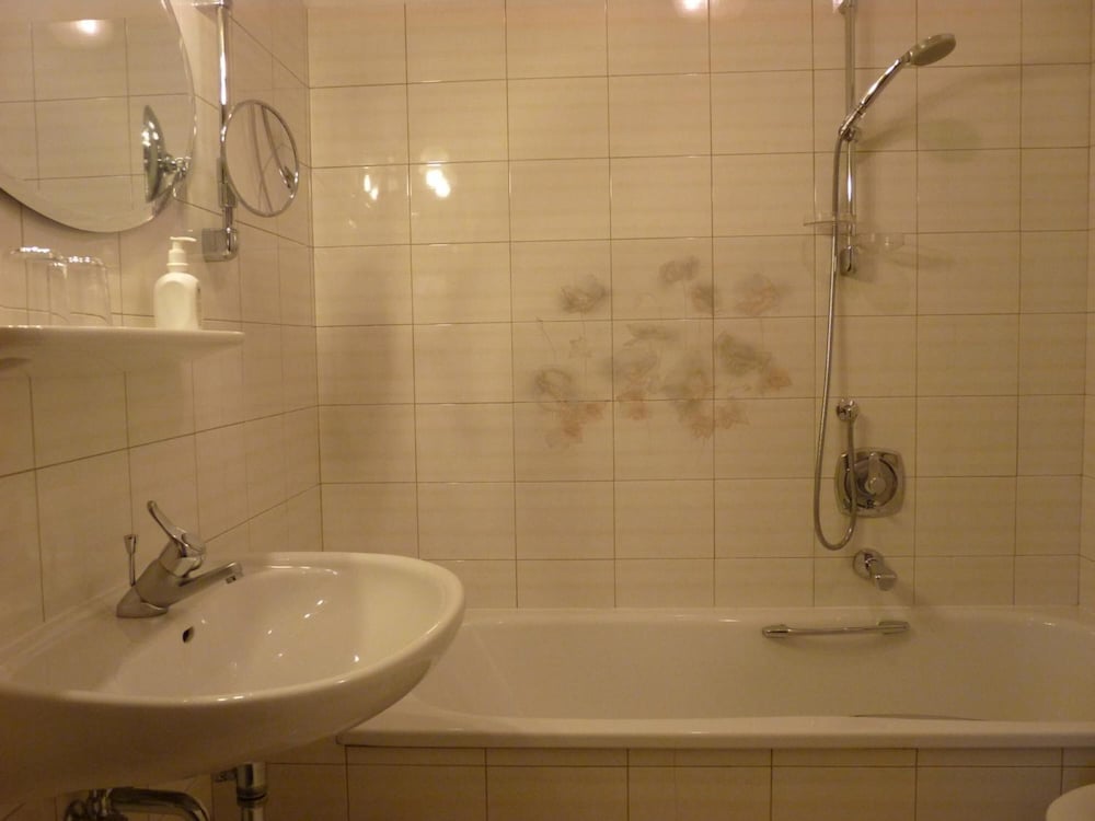 Фото Hotel Mair am Turm