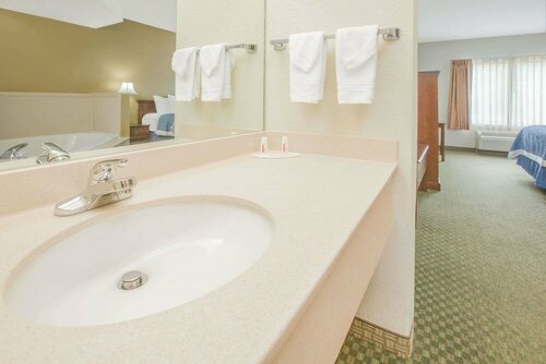 Гостиница Days Inn by Wyndham Hattiesburg Ms