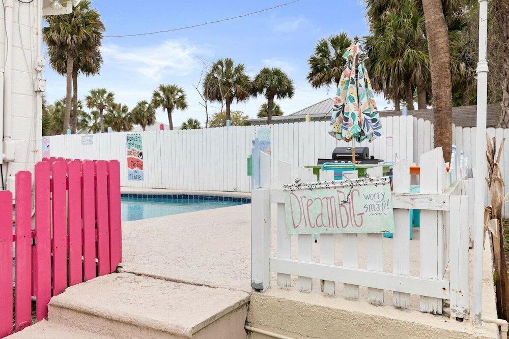 Фото Calypso Cottage