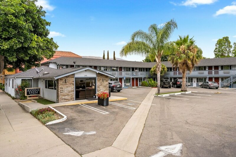Гостиница Avenue Inn Downtown San Luis Obispo в Сан Луис Обиспо