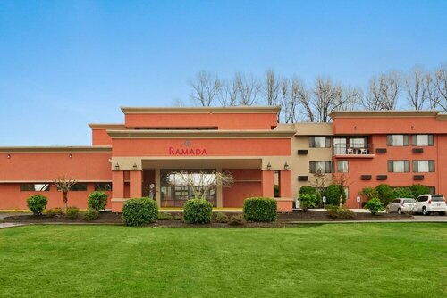 Гостиница Ramada by Wyndham Tukwila Southcenter