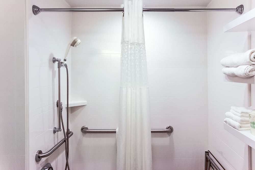 Фото Hampton Inn Rochester-South