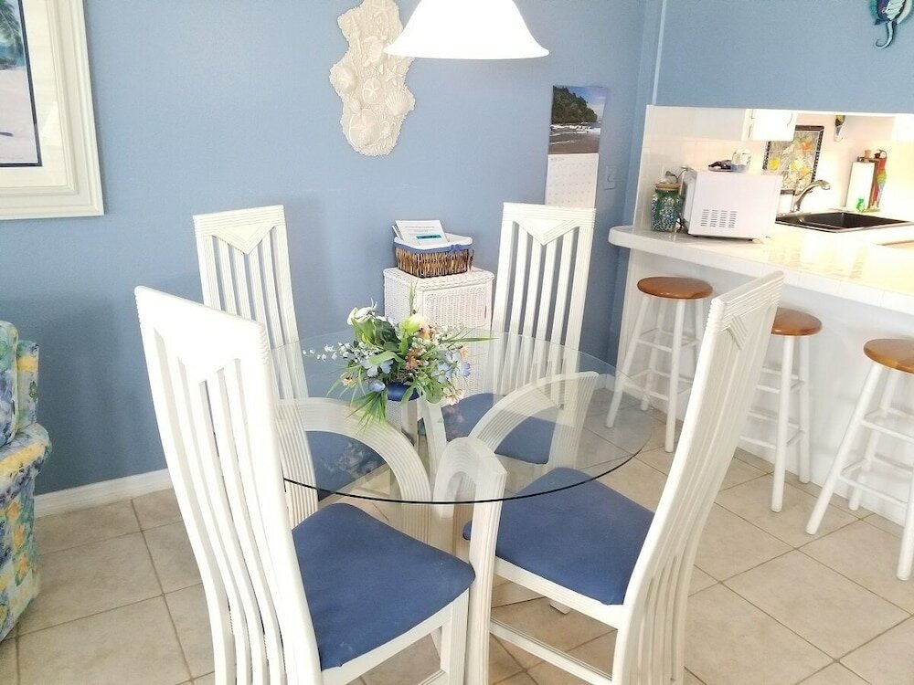 Фото Ocean View 2 Bed, 2 Bath, Steps to the Beach - Spanish Trace 240