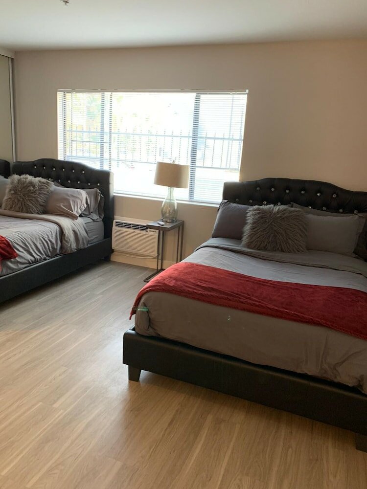 Фото Hollywood Cozy Place