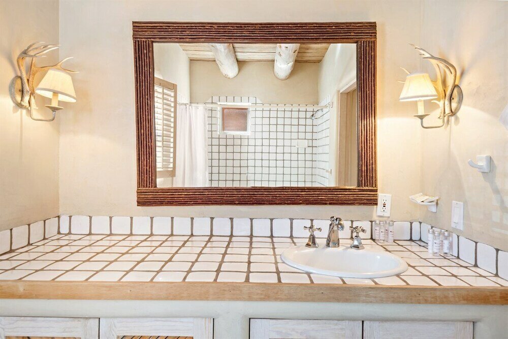 Фото Casa Siempre Mayo - Railyard Gem, Walk to Plaza