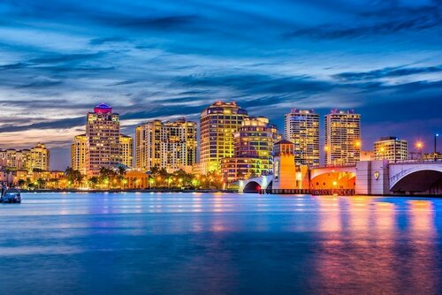 Гостиница The Savannah, Downtown, Restaurants, Pool, Beach, Cafes, The Square, Kravis Center в Уэст-Палм-Бич