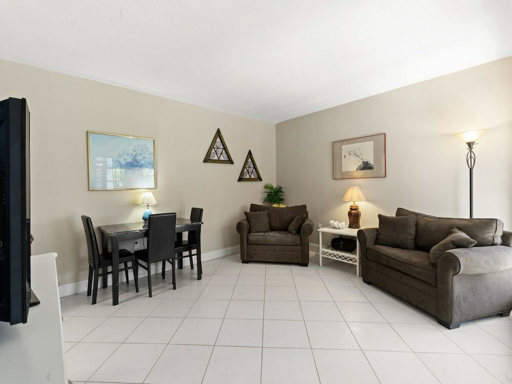 Фото Madeira Beach Yacht Club