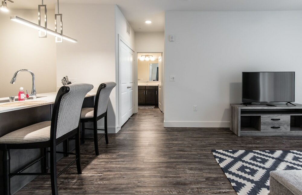 Фото StayOvr at Legacy West - Windrose