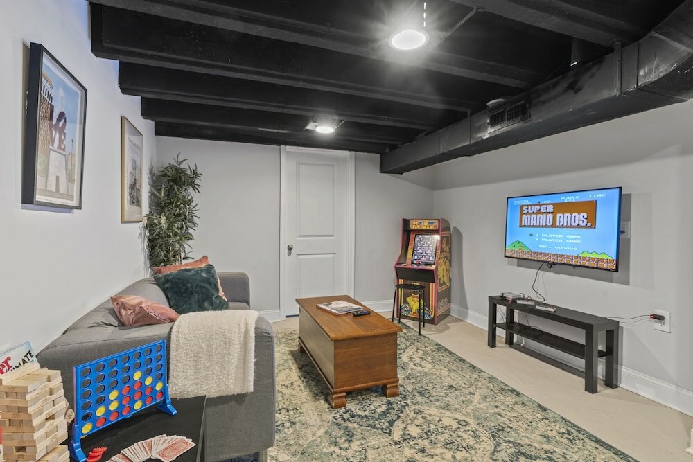 Фото Modern & Comfy - 5 - Location GameRoom