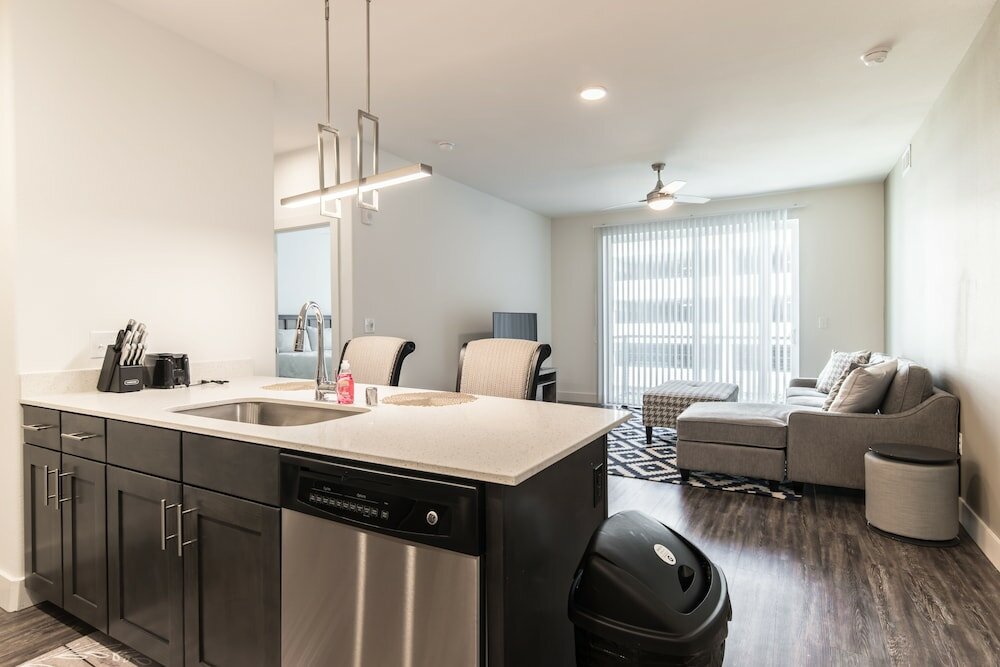 Фото StayOvr at Legacy West - Windrose
