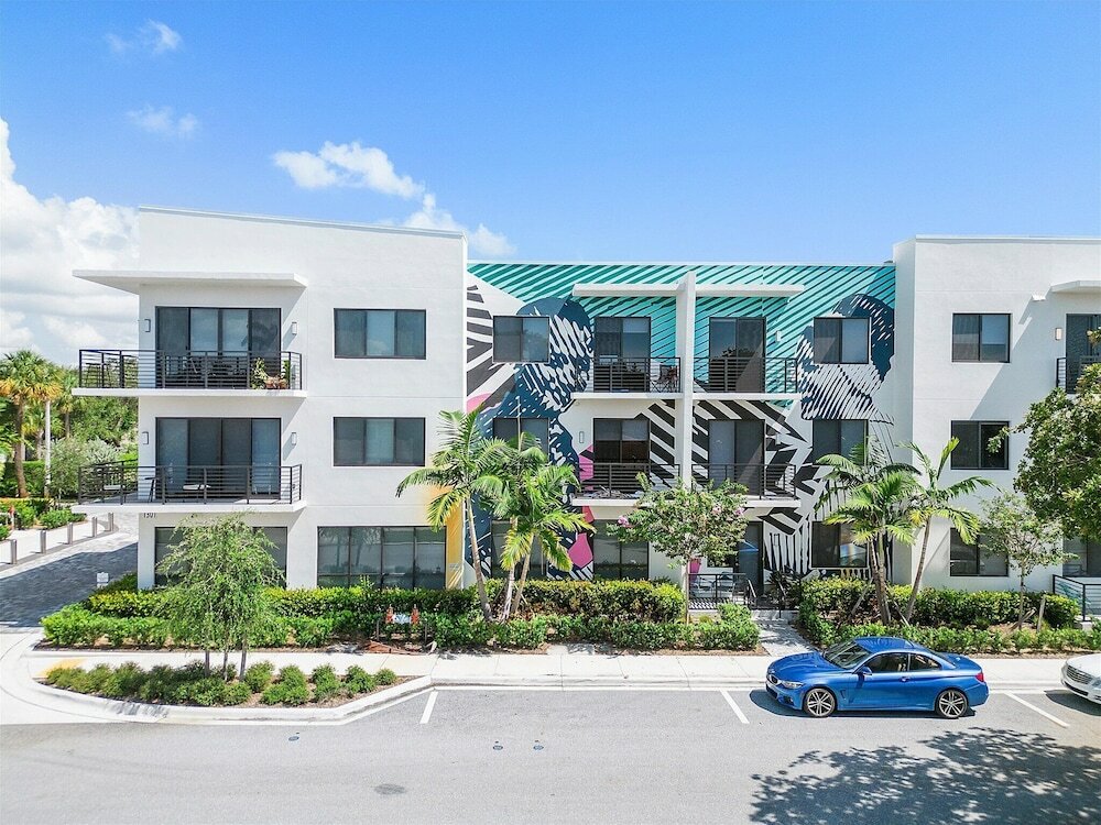 Фото Sunny Vibes West Palm Beach