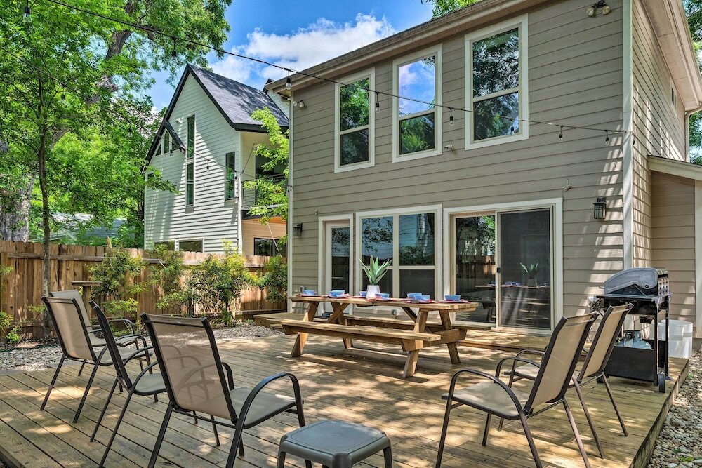 Фото Holly Hideaway