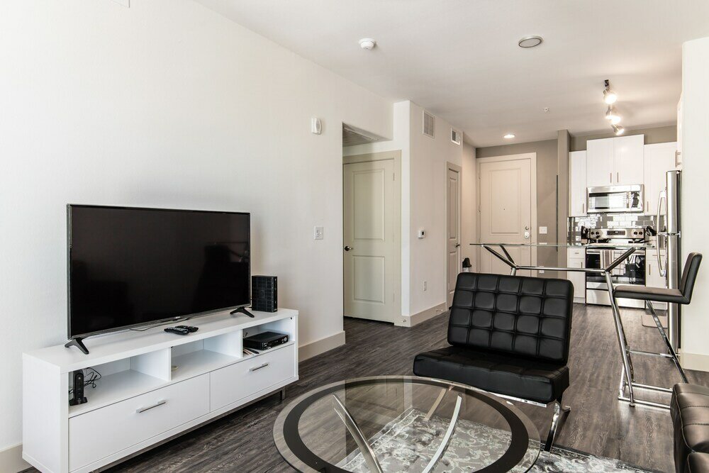 Фото StayOvr at Legacy West - Windrose