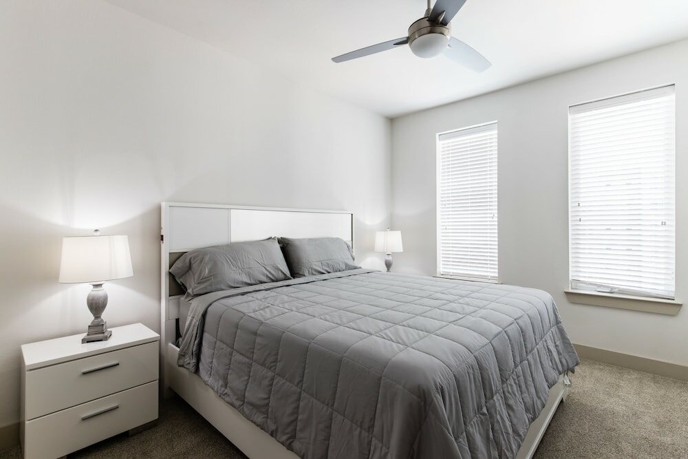 Фото StayOvr at Legacy West - Windrose