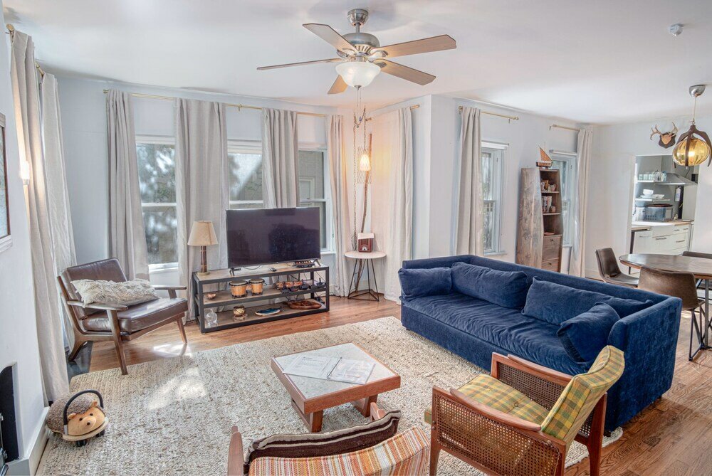 Фото Close to Famous Attractions With Hot Tub and Fire Pit