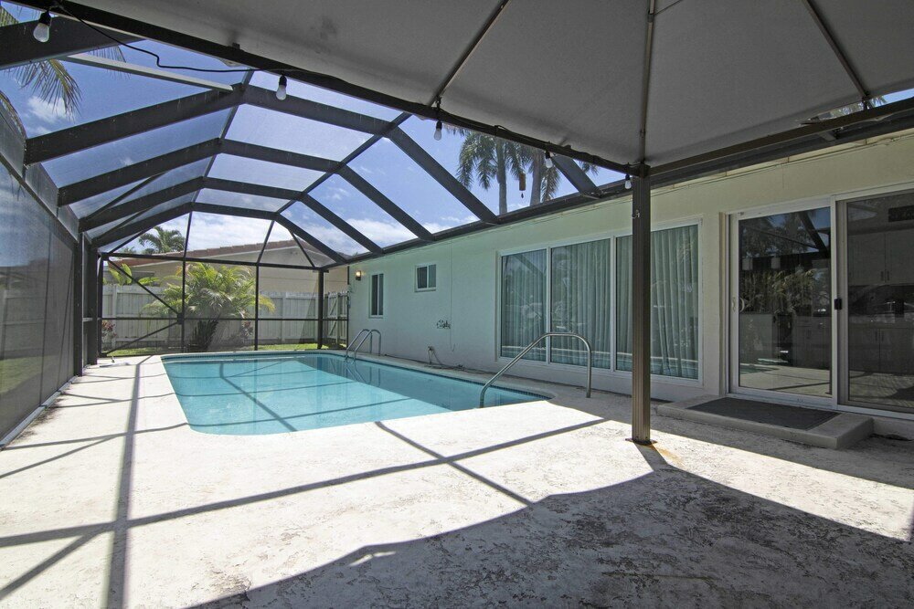 Фото Waterfront Oasis