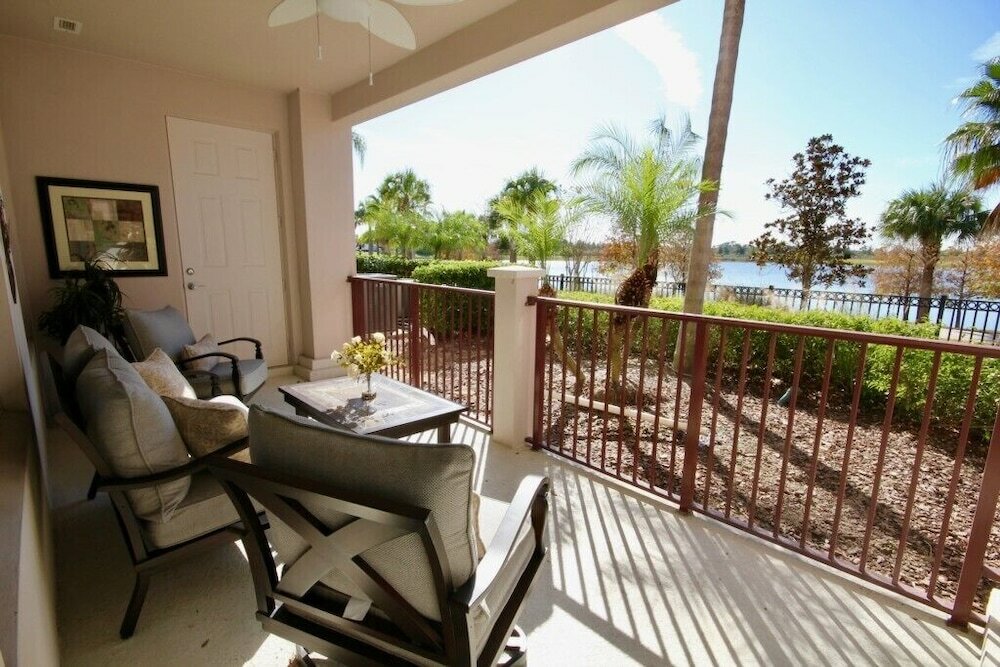 Фото 10-106 2 Bedroom Condo