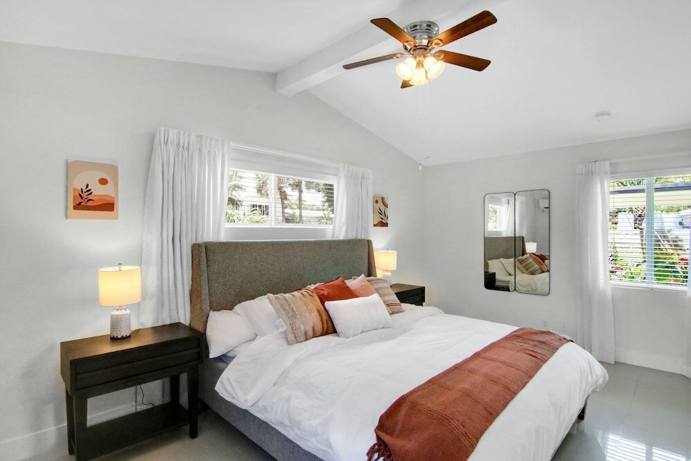 Фото Waterfront Oasis