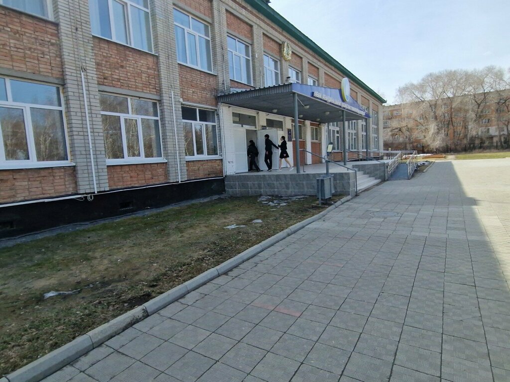 كلية Vostochno-Kazakhstanskiy Gumanitarnyy Kolledzh ، ، صورة