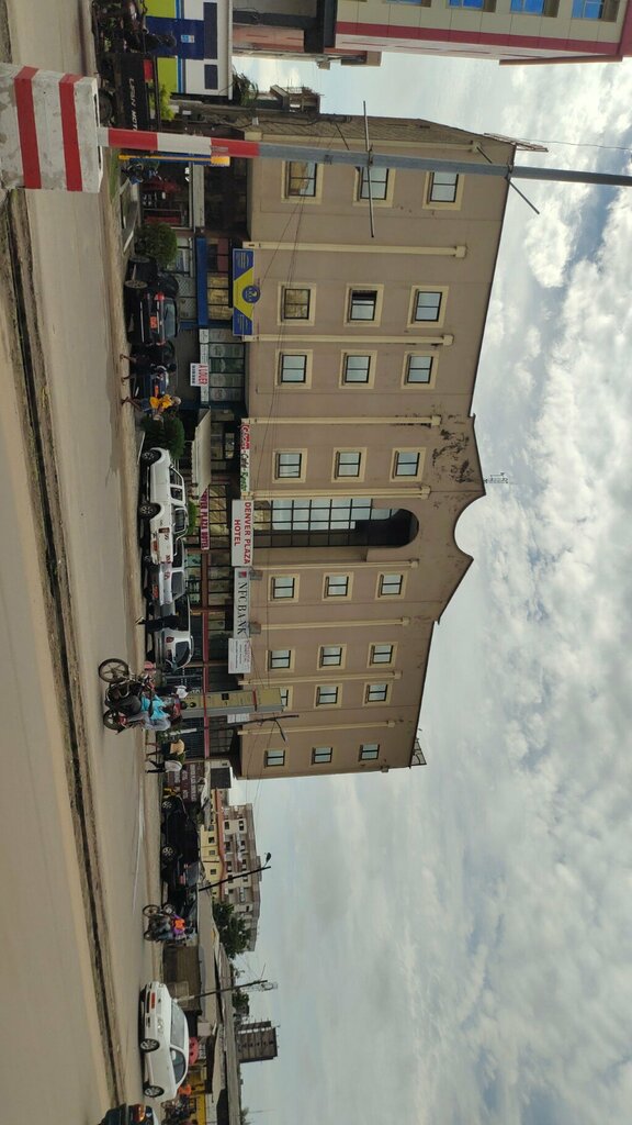 Hotel Peninsula Plaza Hôtel, Douala, photo