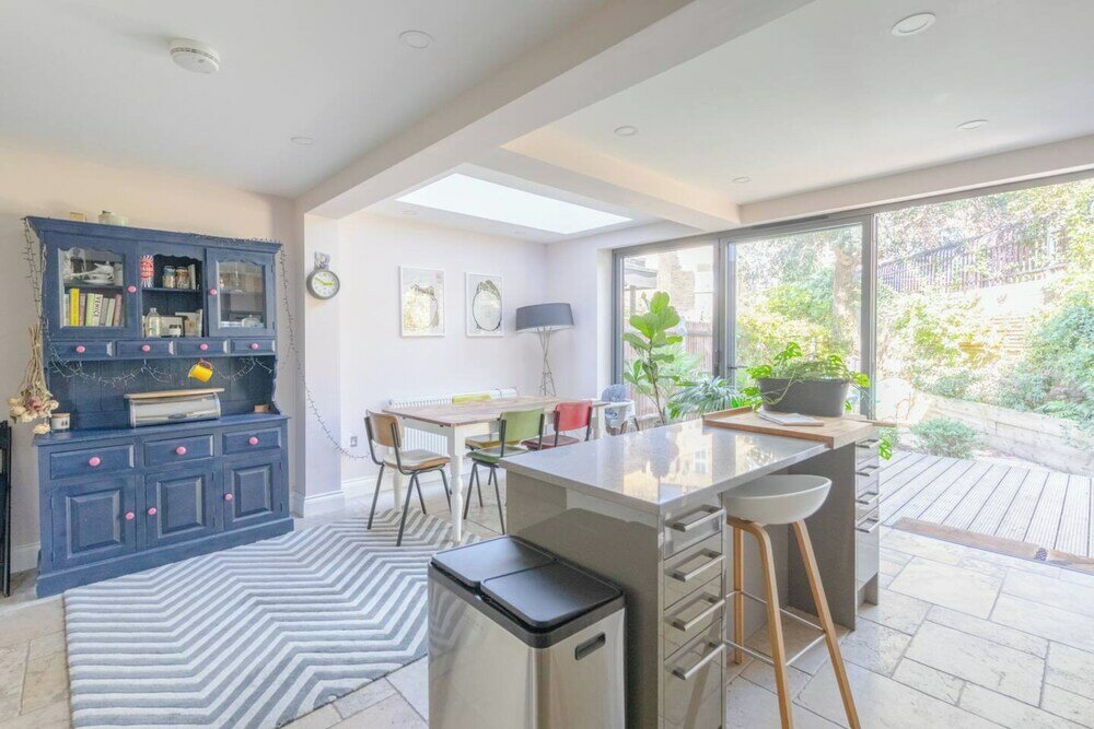 Фото Beautiful & Modern 3bd House- Kennington!