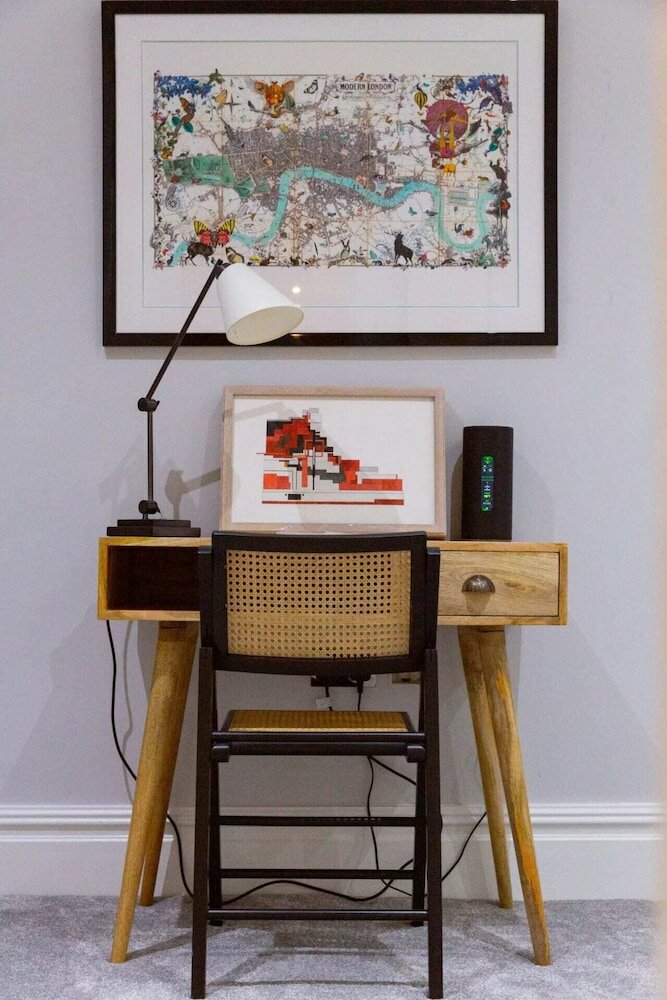 Фото Bright and Stylish 2 Bedroom Flat in Chiswick