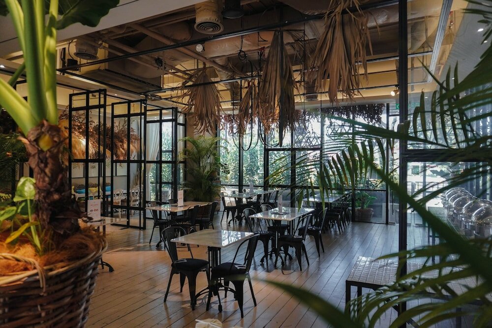 Фото M Roof Hotel & Residences