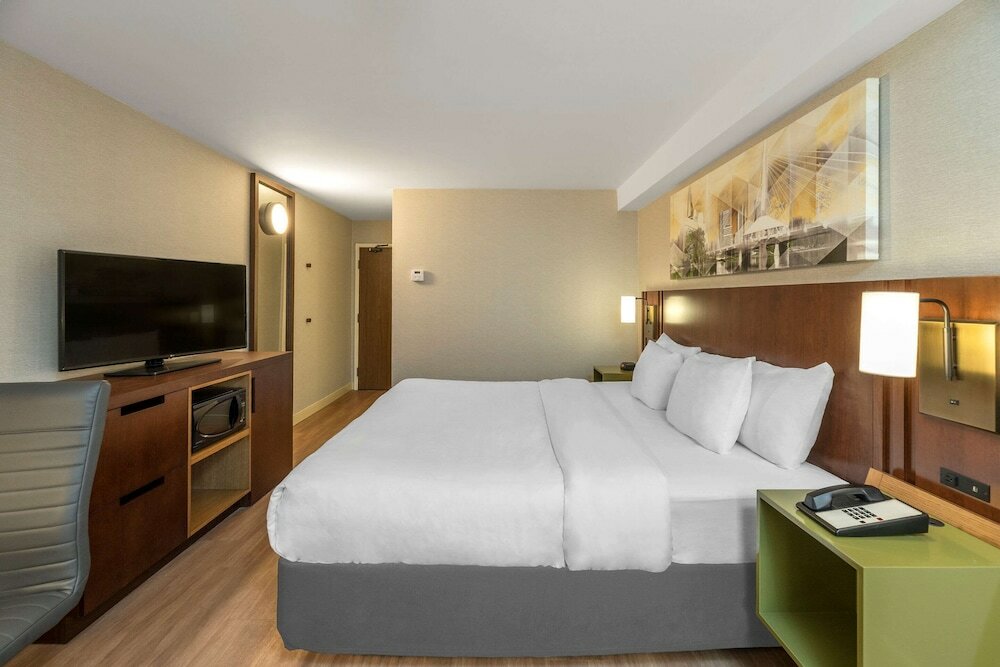 Фото Comfort Inn Brossard