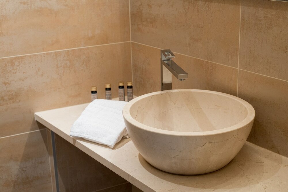 Фото Les Remparts Hôtels et Demeures Historiques