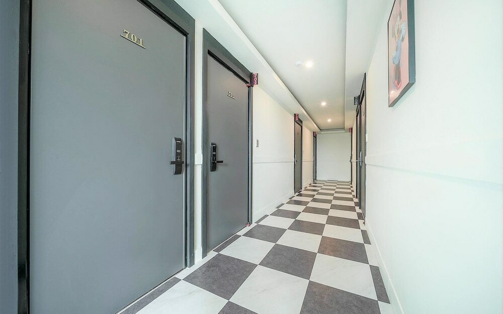 Фото Yeosu Hotel Sixty